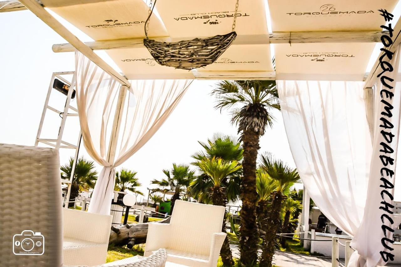 Torquemada Beach Club Margherita Di Savoia Dış mekan fotoğraf