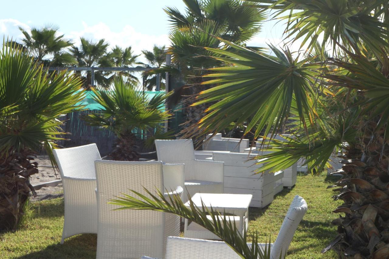 Torquemada Beach Club Margherita Di Savoia Dış mekan fotoğraf