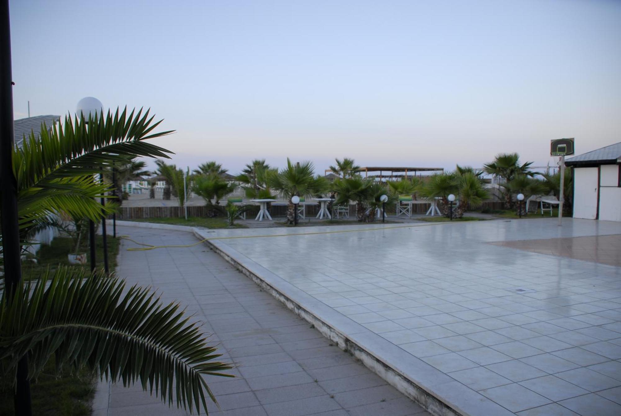 Torquemada Beach Club Margherita Di Savoia Dış mekan fotoğraf